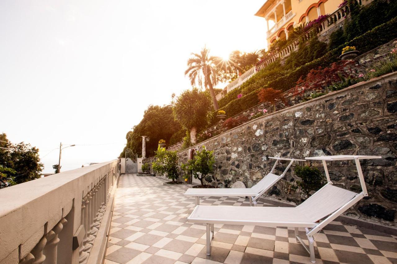Bellevue - Rooms & Suites Леванто Экстерьер фото